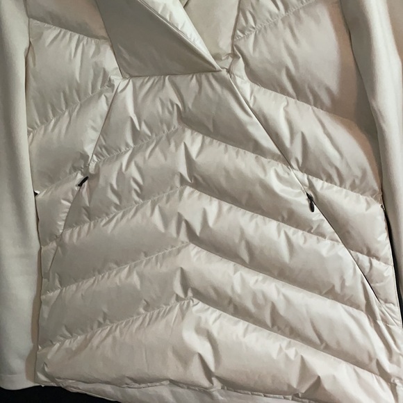 🇨🇦 INDYGENA Poplun II Insulated Sweater - Picture 11 of 13